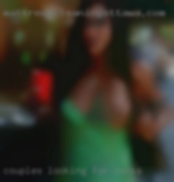 couples looking for cocks